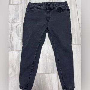 Judy Blue Women's Dark Gray Skinny Jeans